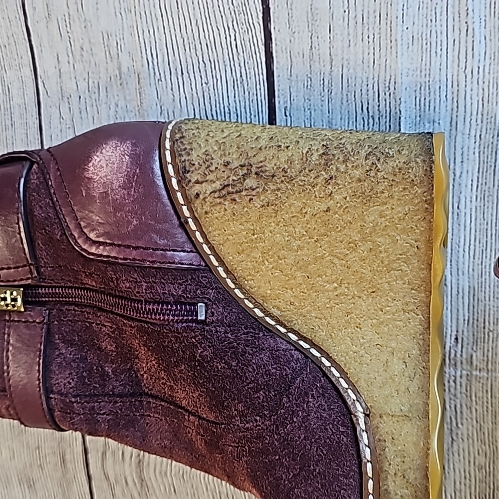 Tory Burch 6M maroon/burgundy zip up platform booties - Picture 5 of 11